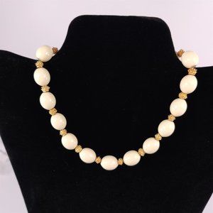 ✅ Crown Trifari Necklace Off White Bead Beaded Gold Plate Decoration 15" Womens
